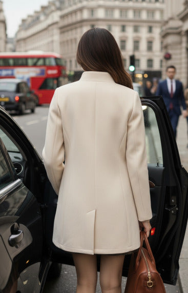 The Lady´s Companion - Women's cream apricot coat